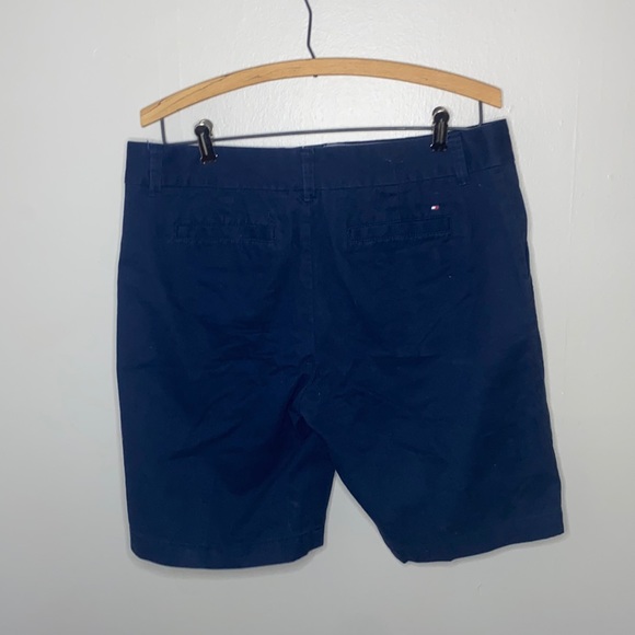 🍂Classic Navy blue Tommy Hilfiger shorts! - Picture 3 of 7